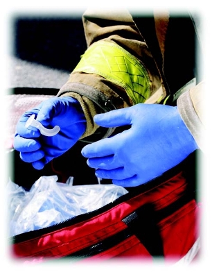 Disposable Latex Gloves - Extra Thick Industrial & Medical Gloves